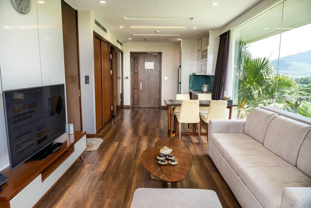 1Br - 1 Sofa Bed Luxurious 5-Stars Resort Phuc Yen Esterno foto