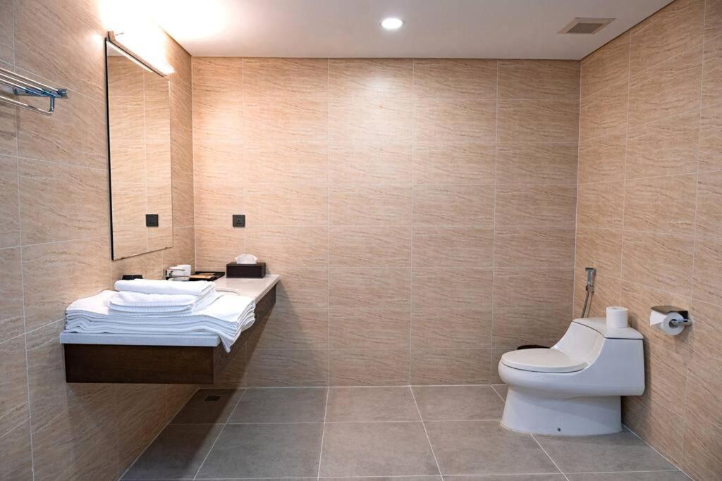 1Br - 1 Sofa Bed Luxurious 5-Stars Resort Phuc Yen Esterno foto