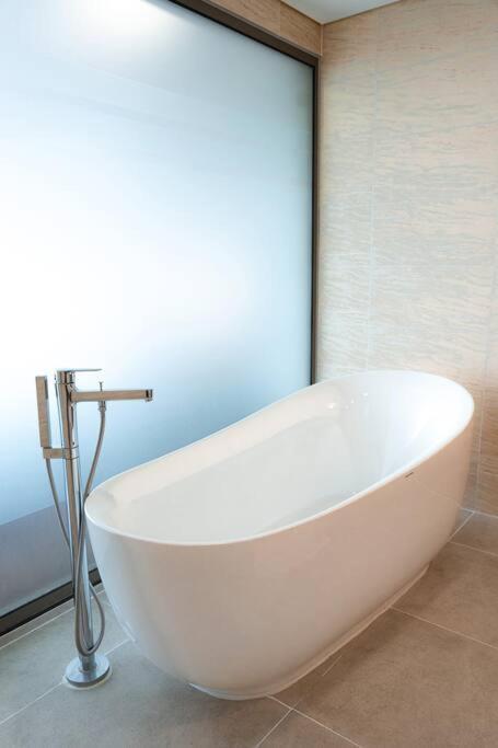 1Br - 1 Sofa Bed Luxurious 5-Stars Resort Phuc Yen Esterno foto